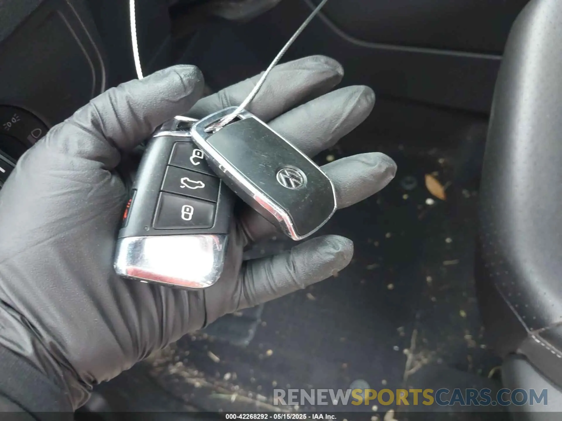 11 Photograph of a damaged car 1V2LP2CA3MC589136 VOLKSWAGEN ATLAS 2021