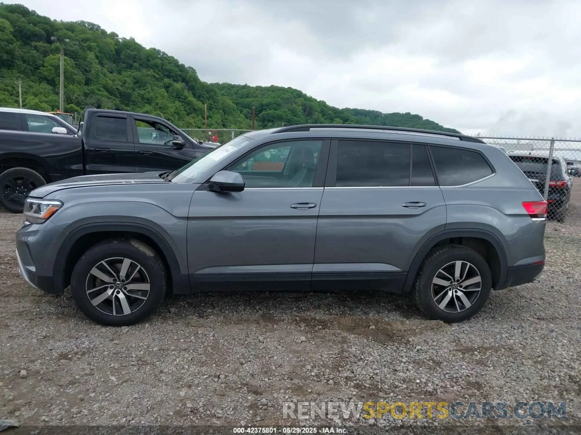 15 Photograph of a damaged car 1V2LP2CA9MC523755 VOLKSWAGEN ATLAS 2021