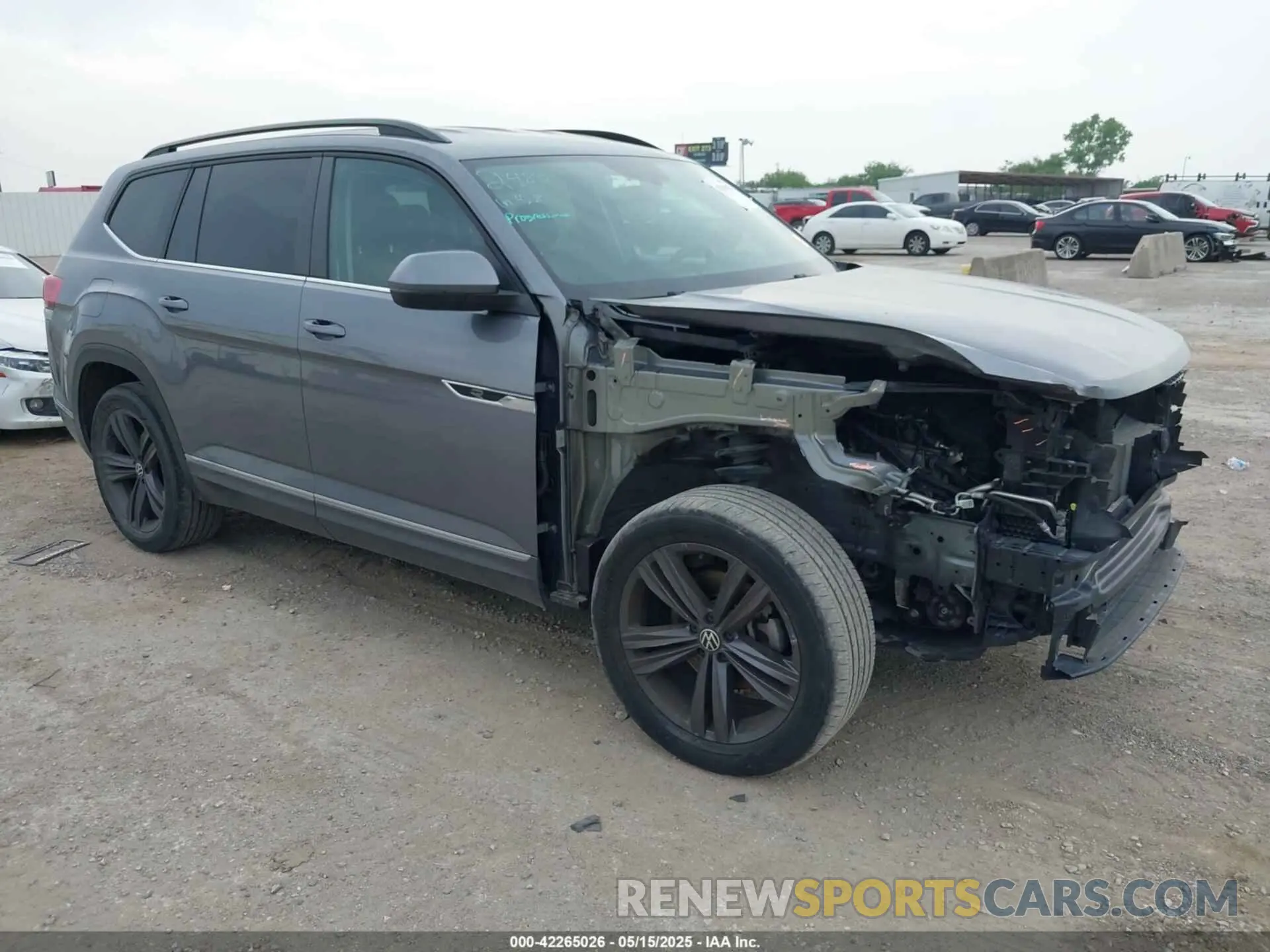 1 Photograph of a damaged car 1V2NR2CA4MC529207 VOLKSWAGEN ATLAS 2021