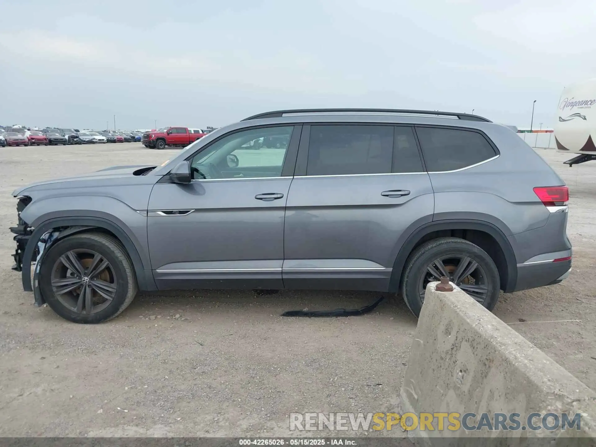 15 Photograph of a damaged car 1V2NR2CA4MC529207 VOLKSWAGEN ATLAS 2021
