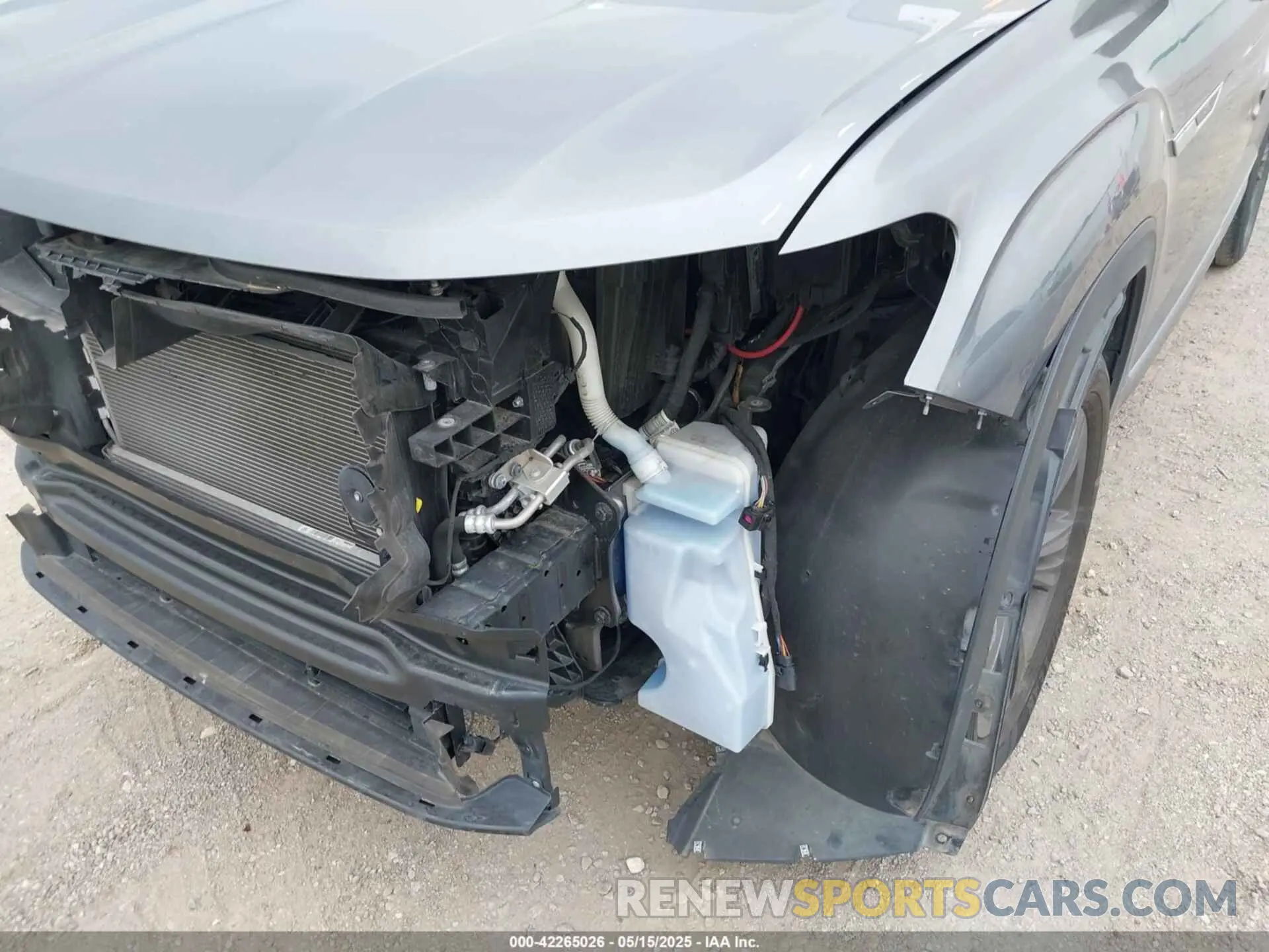 18 Photograph of a damaged car 1V2NR2CA4MC529207 VOLKSWAGEN ATLAS 2021