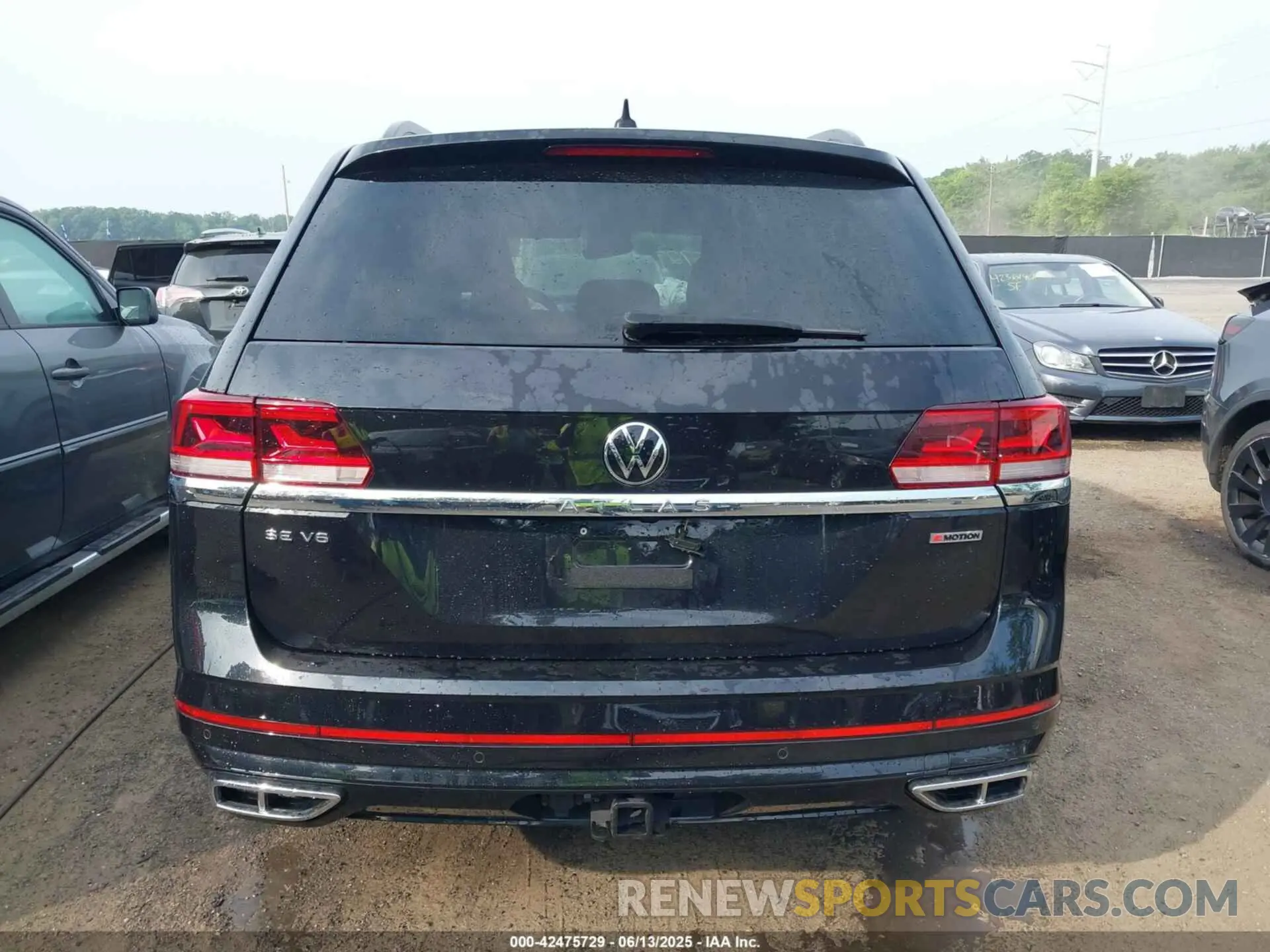 16 Photograph of a damaged car 1V2NR2CA7MC535342 VOLKSWAGEN ATLAS 2021