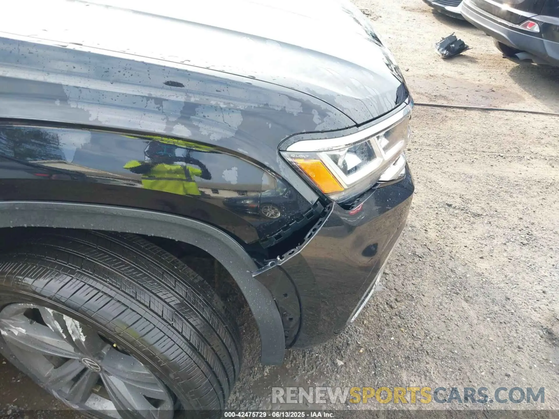 6 Photograph of a damaged car 1V2NR2CA7MC535342 VOLKSWAGEN ATLAS 2021