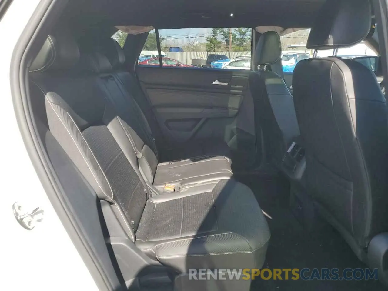 11 Photograph of a damaged car 1V2PE2CA1MC237020 VOLKSWAGEN ATLAS 2021