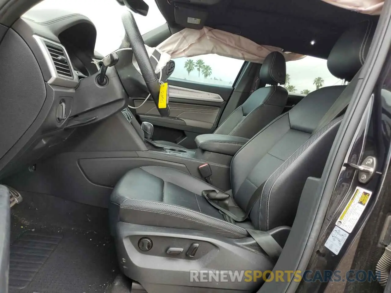 7 Photograph of a damaged car 1V2PE2CA4MC208319 VOLKSWAGEN ATLAS 2021