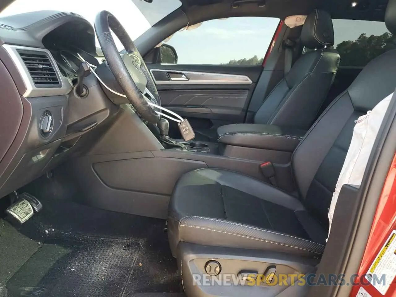 7 Photograph of a damaged car 1V2PE2CA6MC229995 VOLKSWAGEN ATLAS 2021