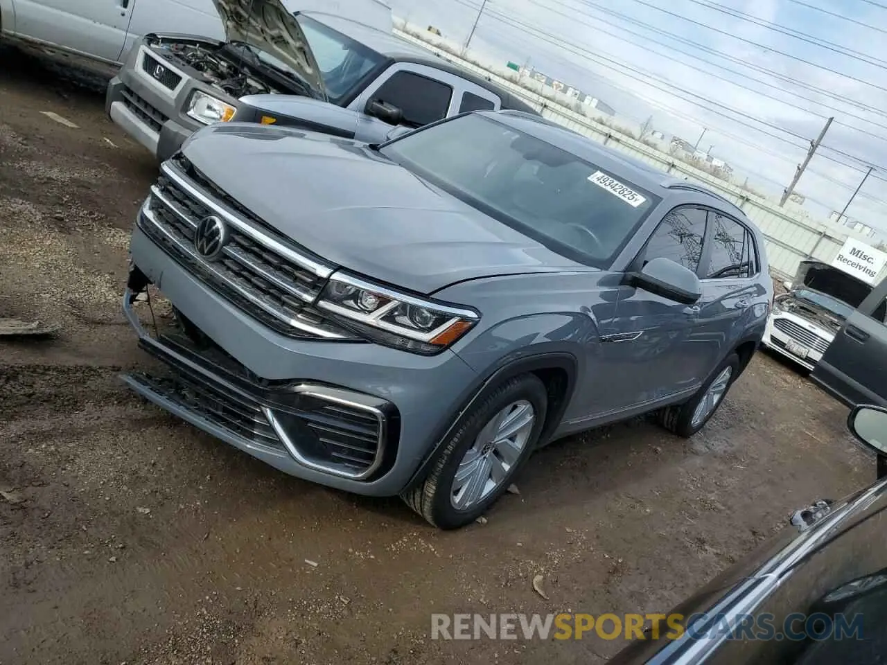 1 Photograph of a damaged car 1V2PE2CAXMC217963 VOLKSWAGEN ATLAS 2021