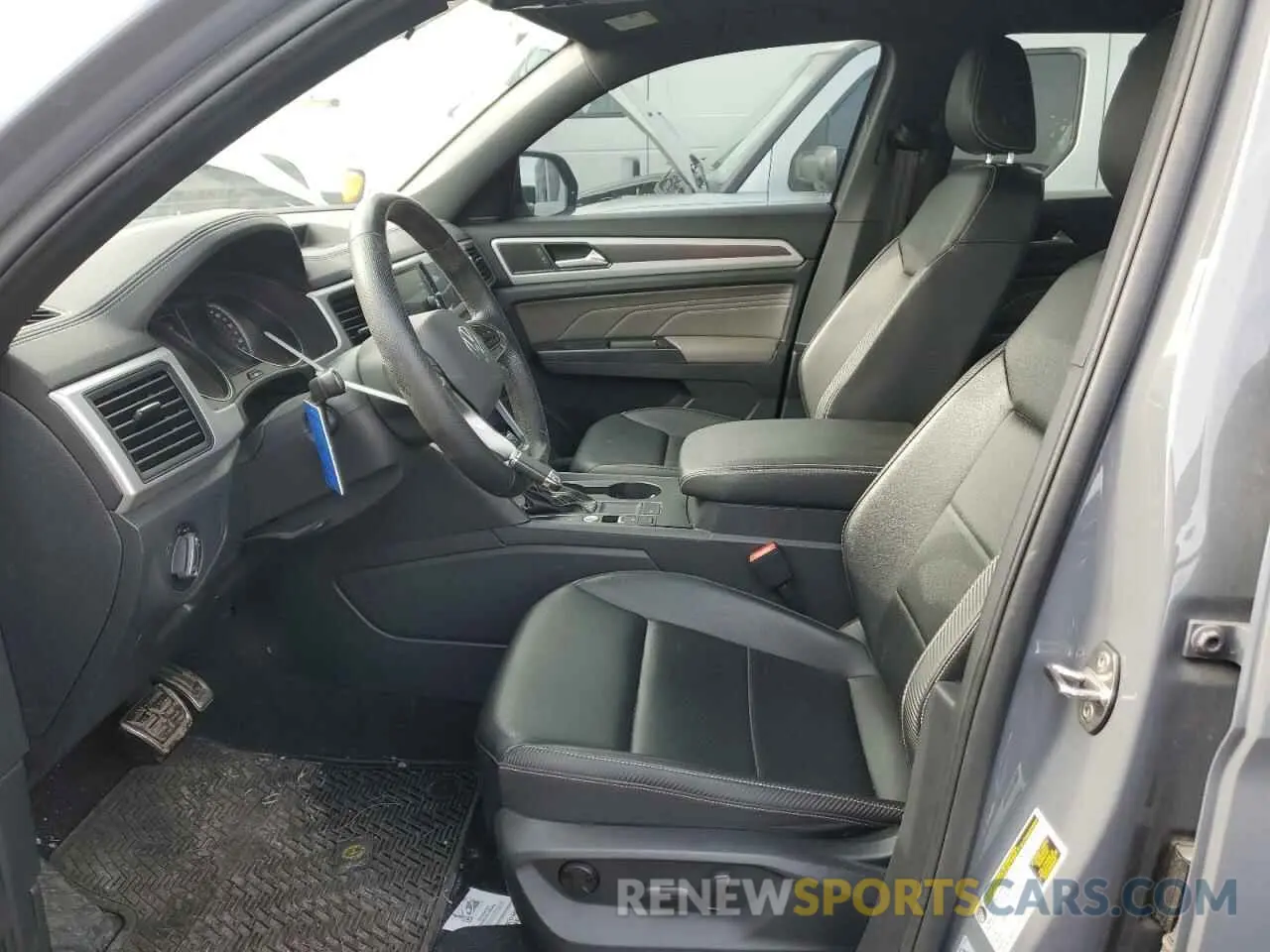 7 Photograph of a damaged car 1V2PE2CAXMC217963 VOLKSWAGEN ATLAS 2021