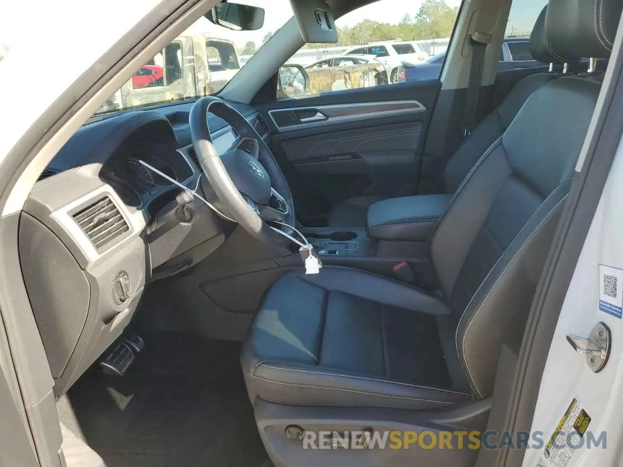 7 Photograph of a damaged car 1V2PR2CA3MC562630 VOLKSWAGEN ATLAS 2021