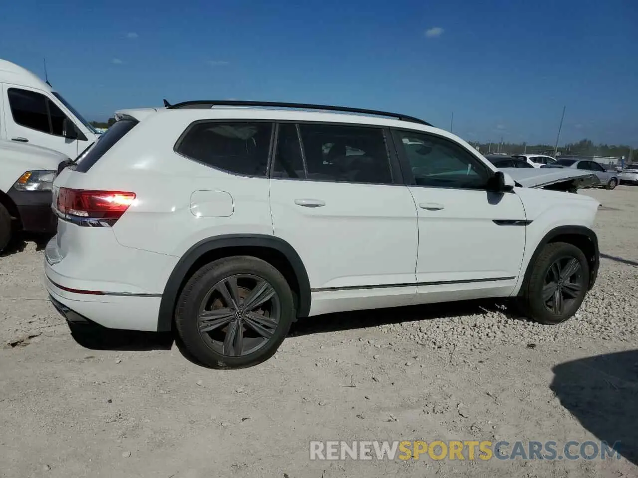 3 Photograph of a damaged car 1V2PR2CA7MC569242 VOLKSWAGEN ATLAS 2021