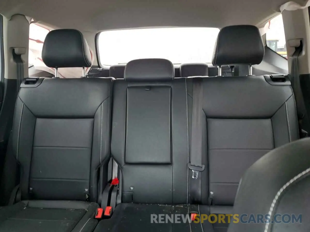 10 Photograph of a damaged car 1V2RR2CA3MC609521 VOLKSWAGEN ATLAS 2021