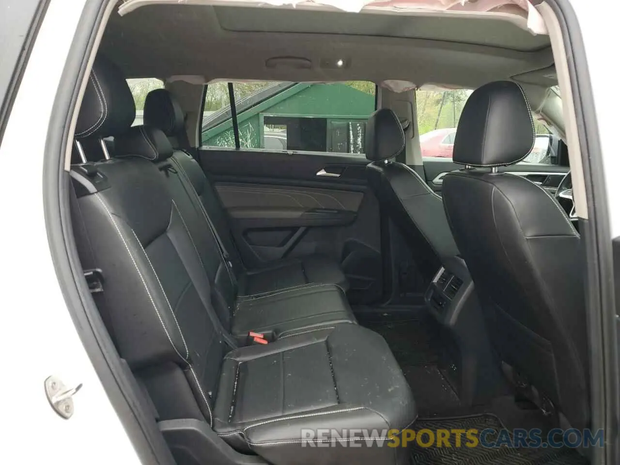 11 Photograph of a damaged car 1V2RR2CA3MC609521 VOLKSWAGEN ATLAS 2021