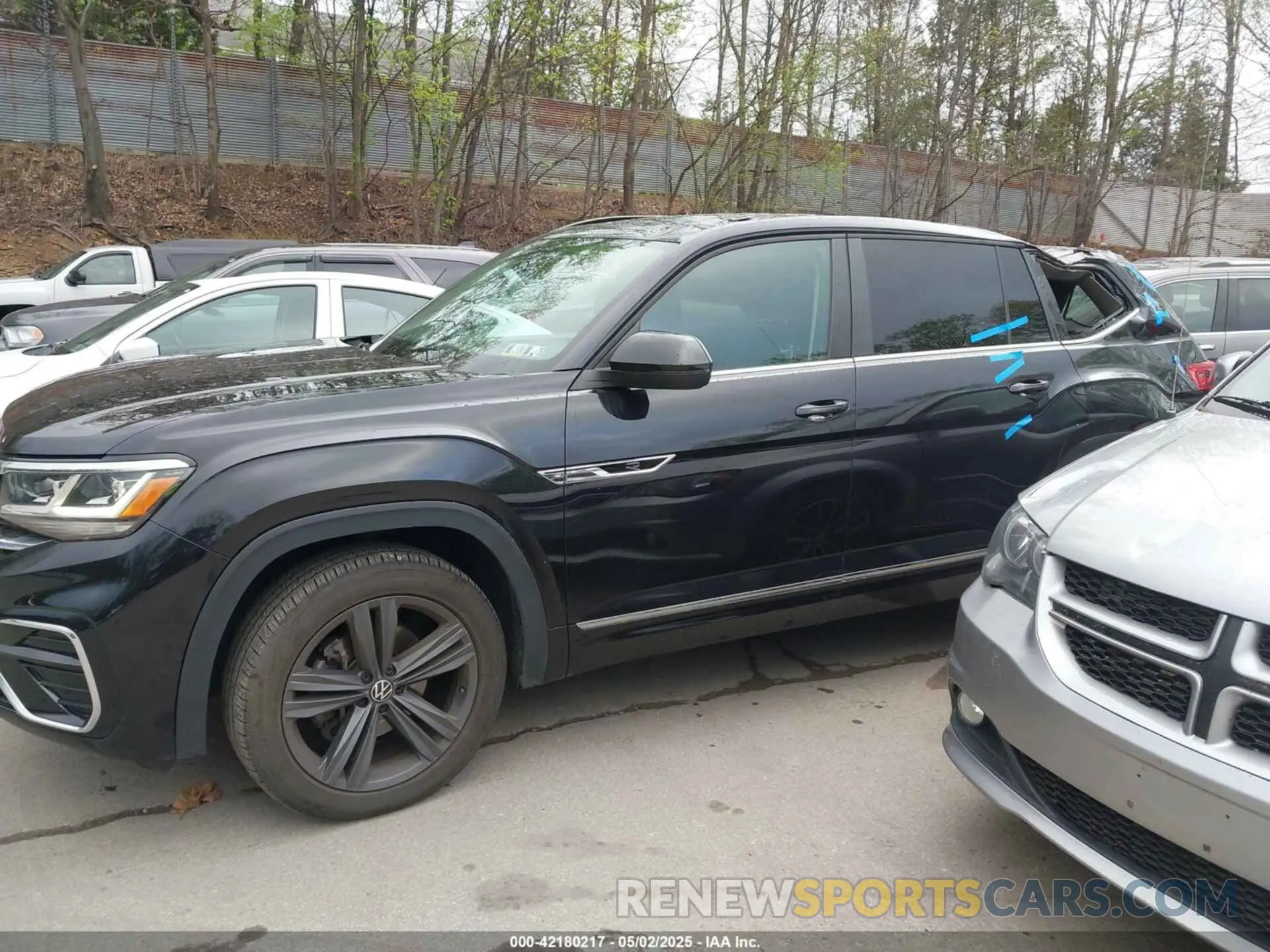 15 Photograph of a damaged car 1V2RR2CA5MC526642 VOLKSWAGEN ATLAS 2021
