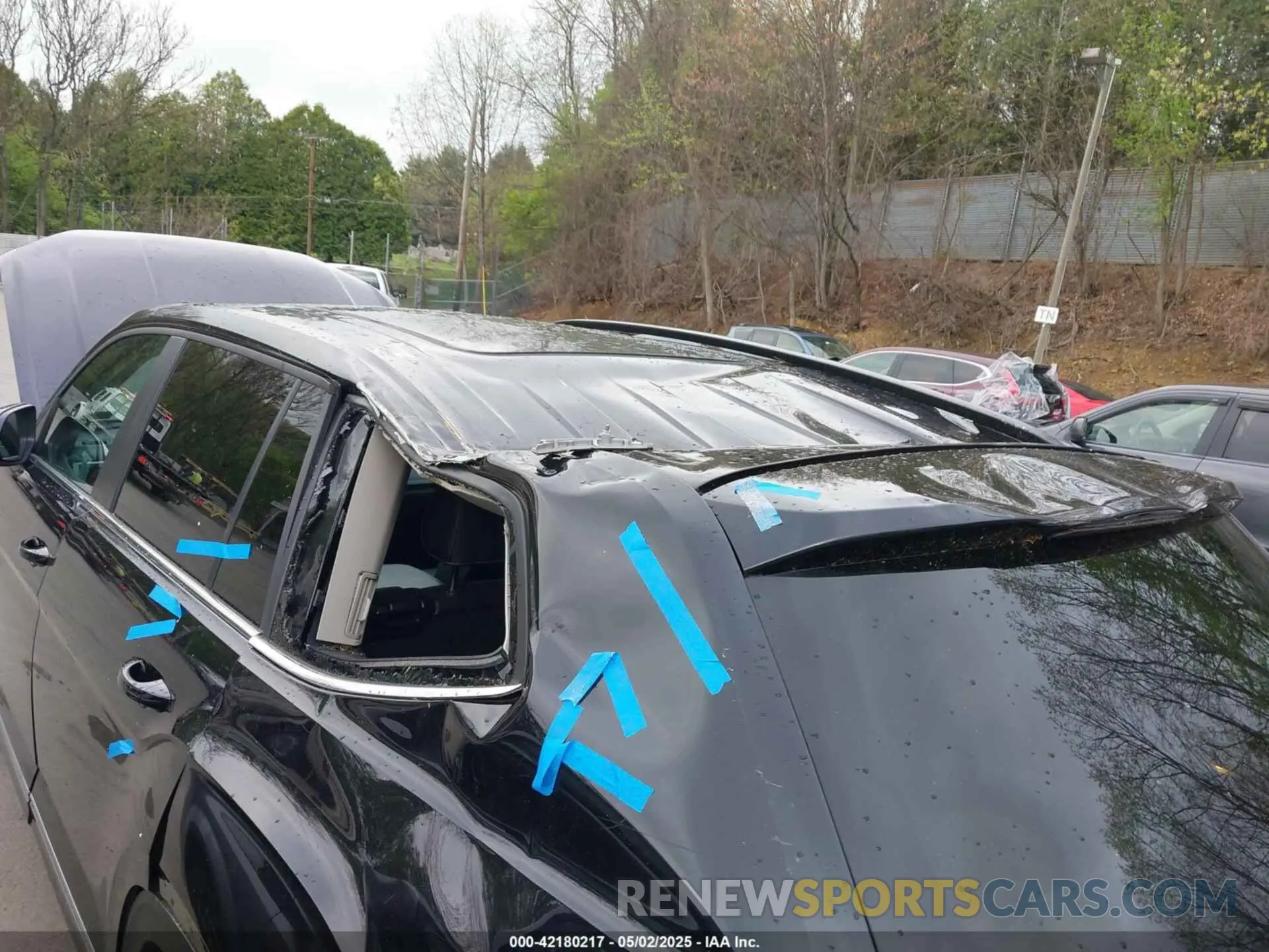 6 Photograph of a damaged car 1V2RR2CA5MC526642 VOLKSWAGEN ATLAS 2021