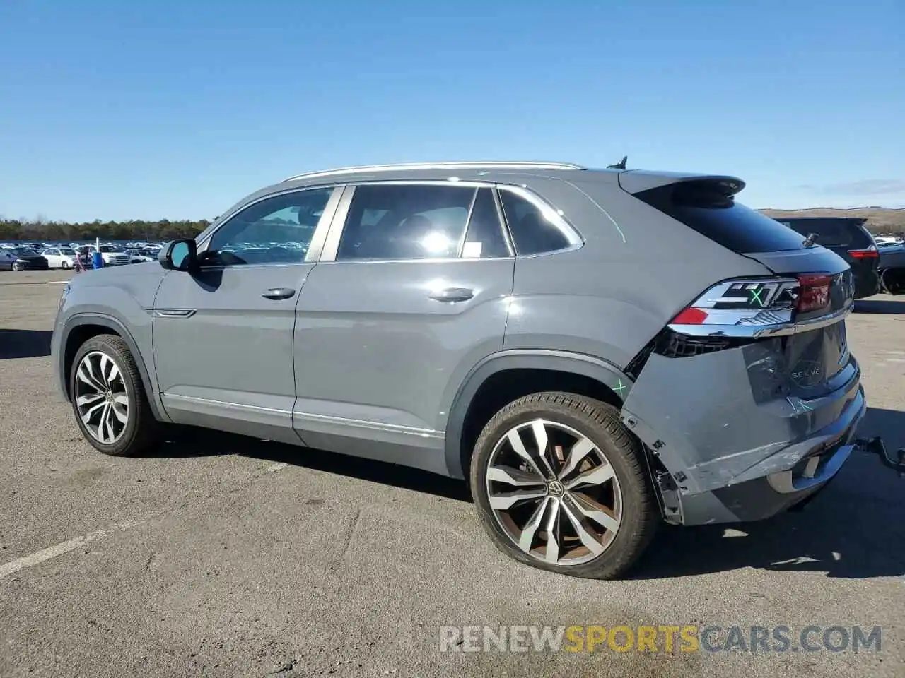 2 Photograph of a damaged car 1V2SE2CA4MC236762 VOLKSWAGEN ATLAS 2021