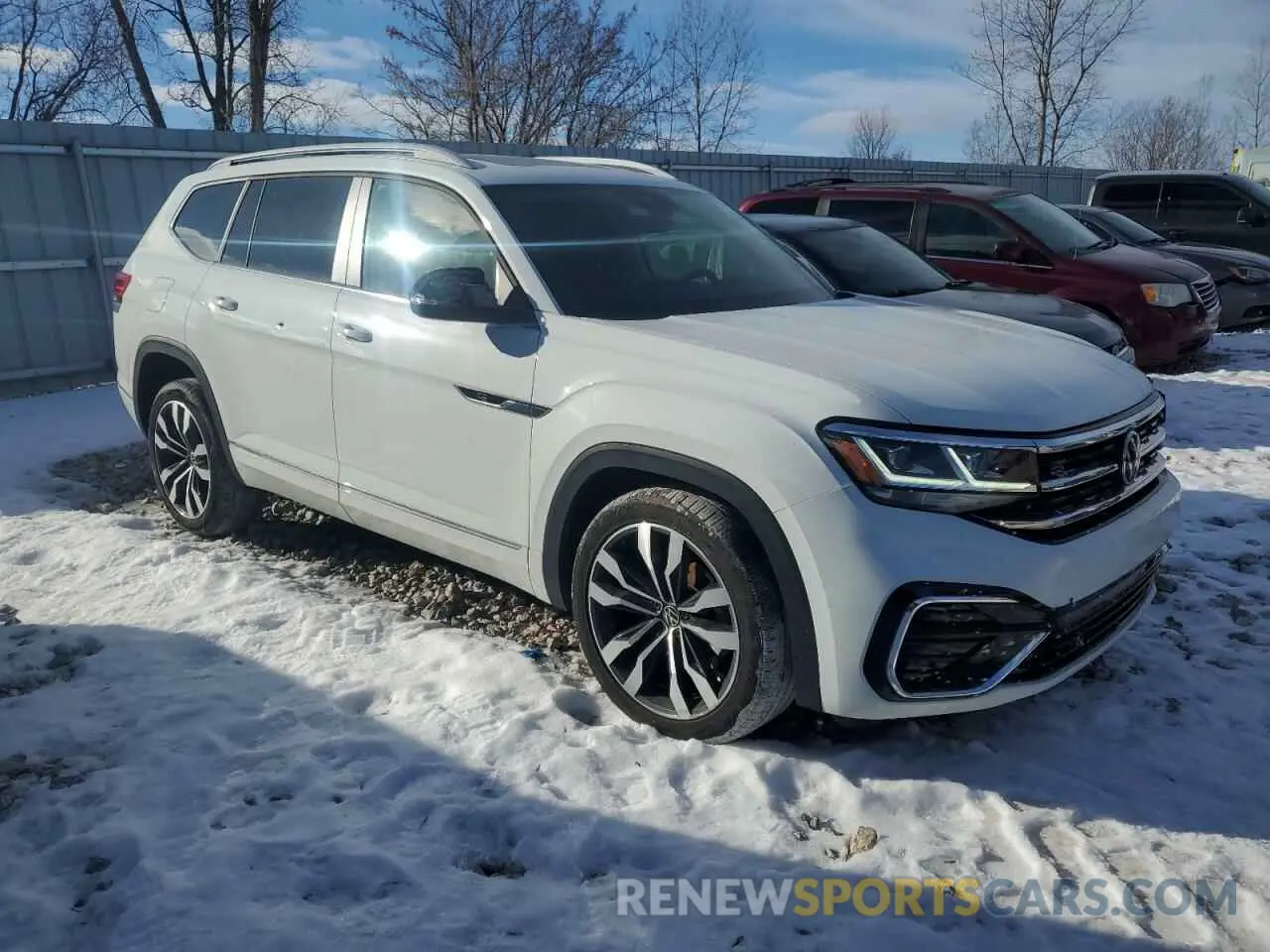 4 Photograph of a damaged car 1V2SR2CA5MC578371 VOLKSWAGEN ATLAS 2021