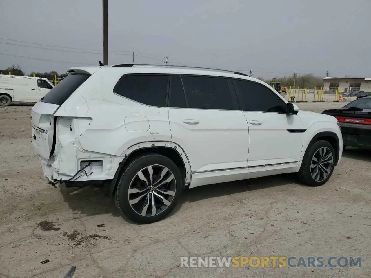3 Photograph of a damaged car 1V2SR2CA8MC584357 VOLKSWAGEN ATLAS 2021
