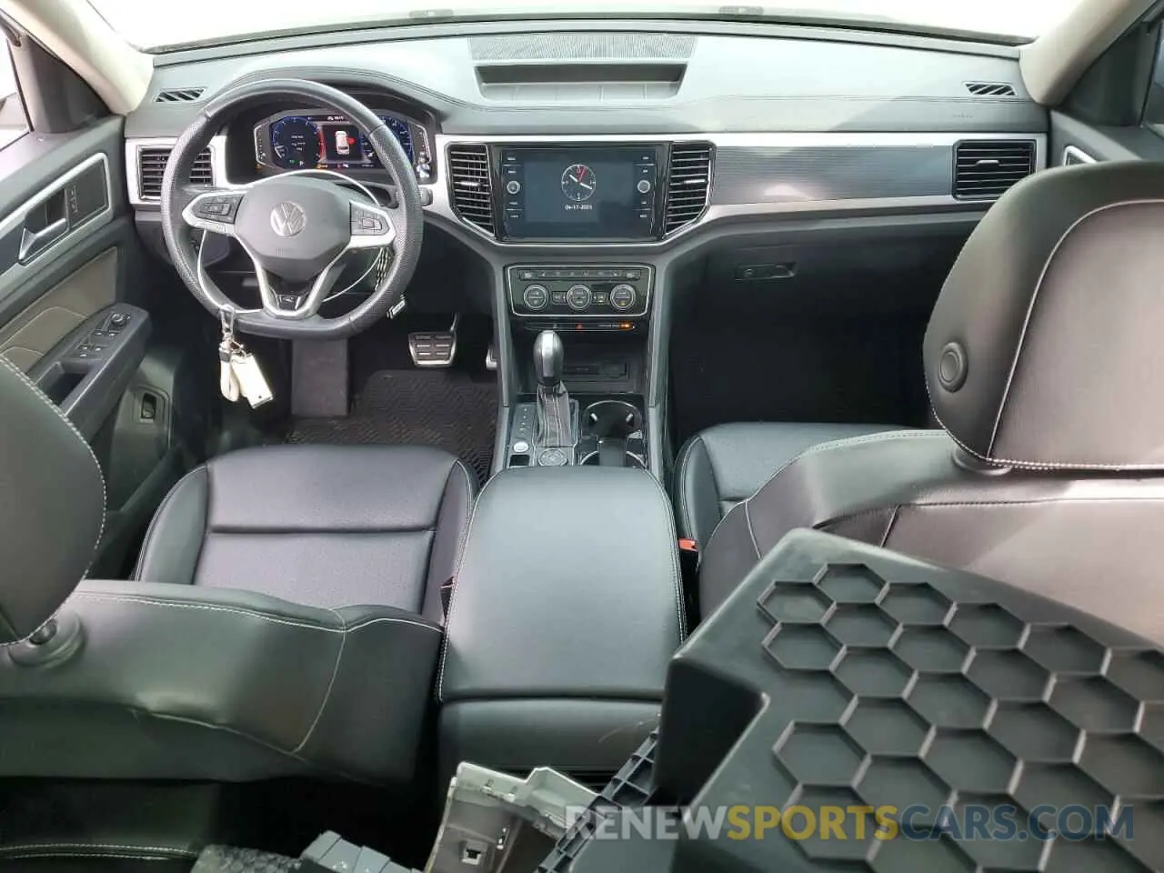 8 Photograph of a damaged car 1V2SR2CA8MC584357 VOLKSWAGEN ATLAS 2021