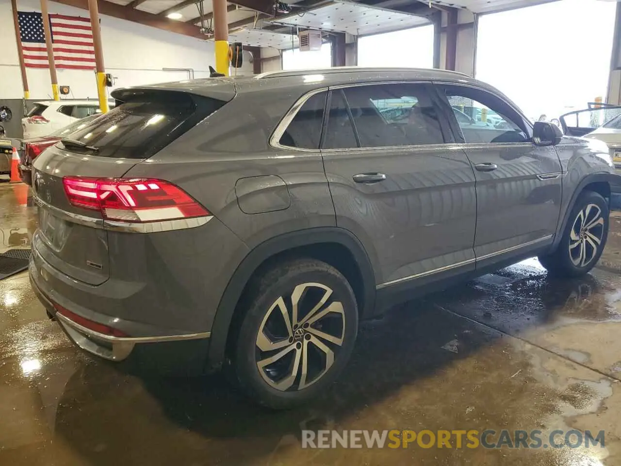 3 Photograph of a damaged car 1V2TE2CA0MC220420 VOLKSWAGEN ATLAS 2021