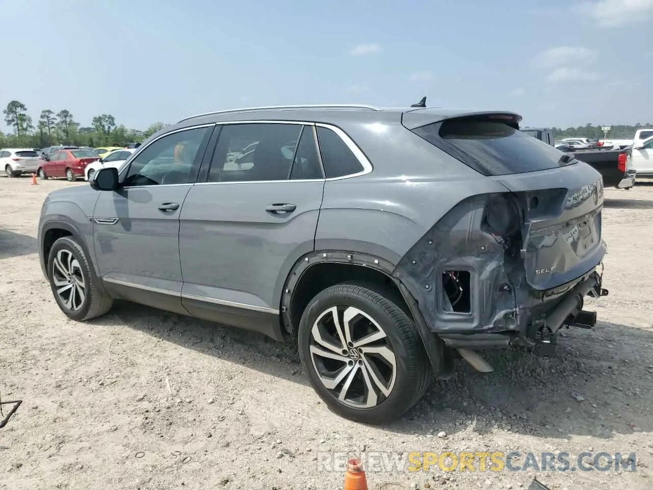 2 Photograph of a damaged car 1V2TE2CA3MC201361 VOLKSWAGEN ATLAS 2021