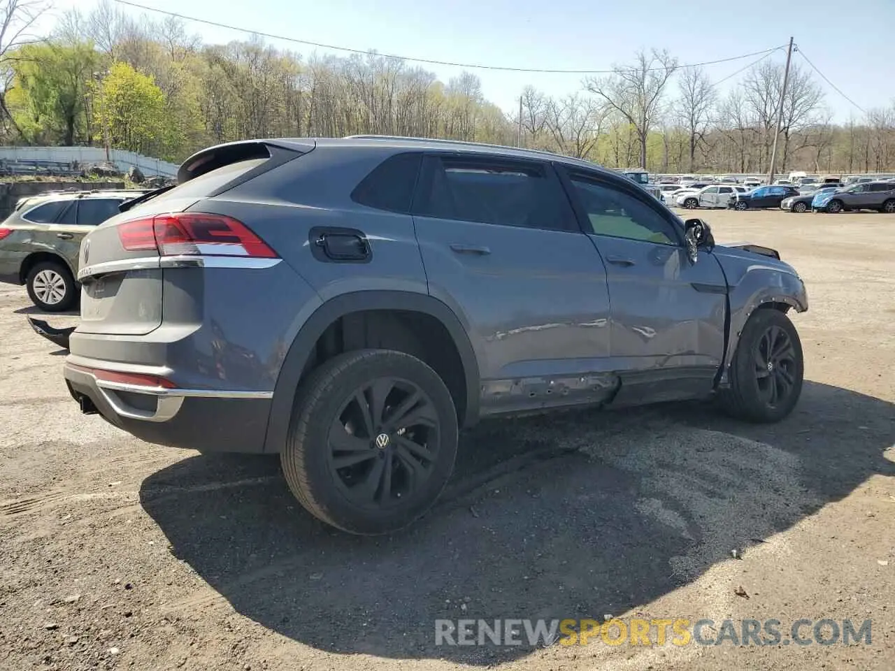 3 Photograph of a damaged car 1V2TE2CA8MC205129 VOLKSWAGEN ATLAS 2021