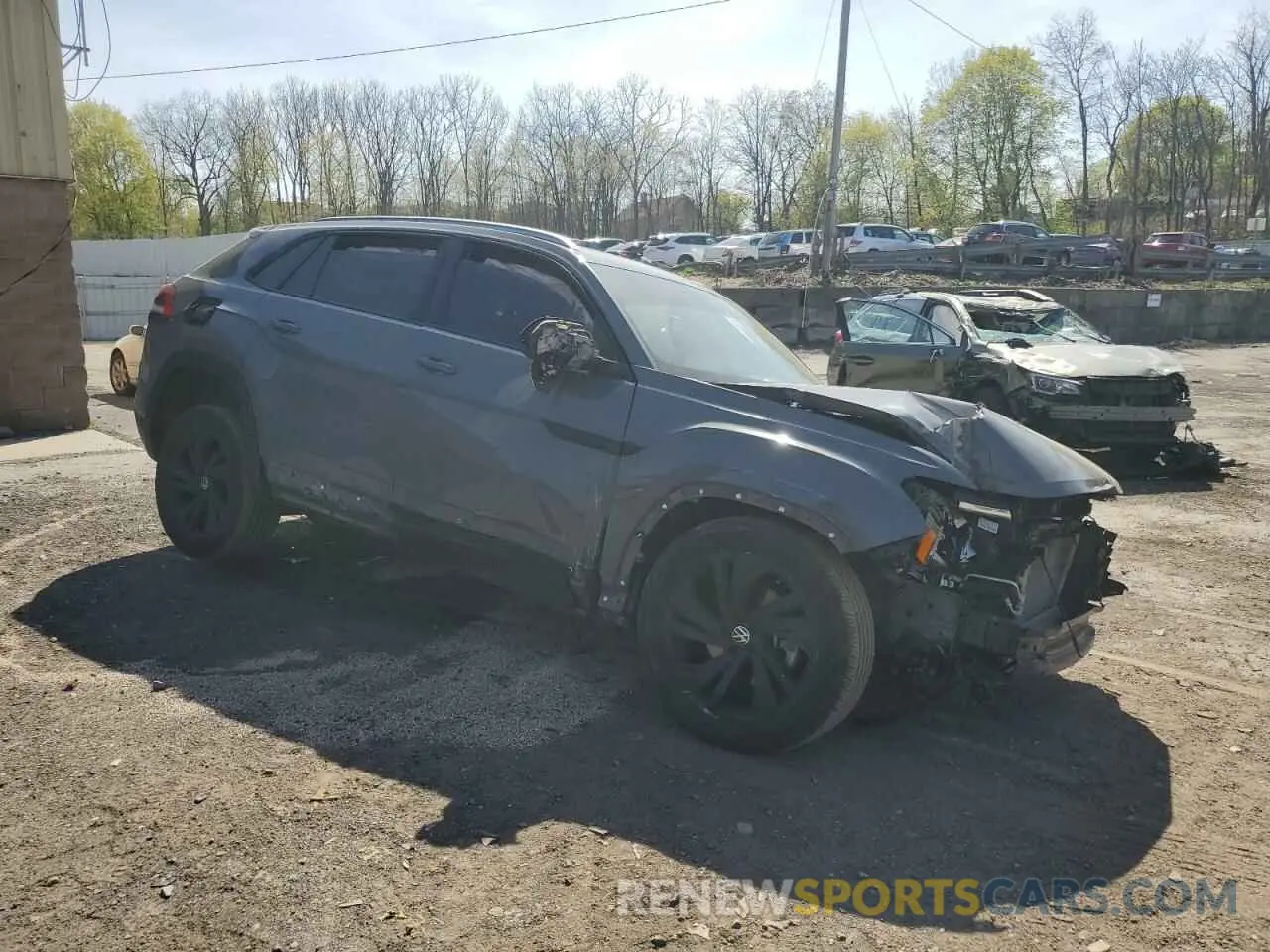 4 Photograph of a damaged car 1V2TE2CA8MC205129 VOLKSWAGEN ATLAS 2021