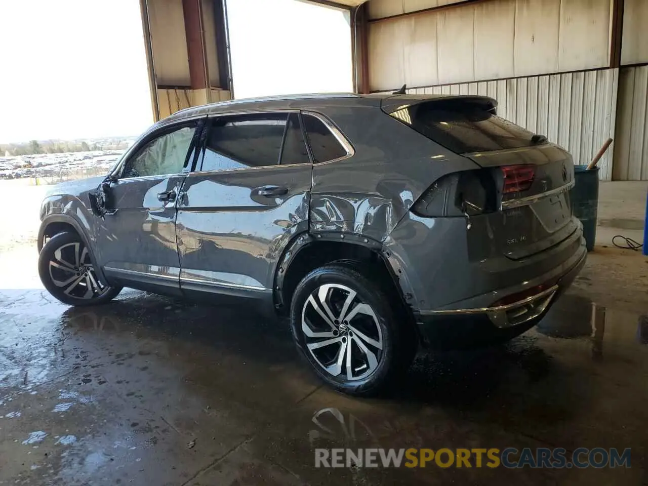 2 Photograph of a damaged car 1V2TE2CA9MC235207 VOLKSWAGEN ATLAS 2021
