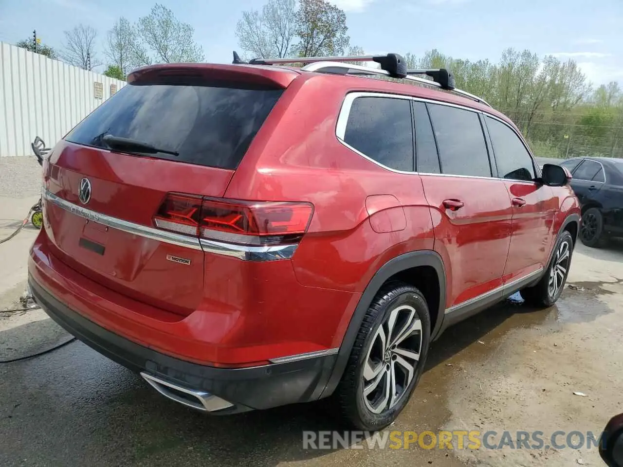 3 Photograph of a damaged car 1V2TP2CA2MC562543 VOLKSWAGEN ATLAS 2021