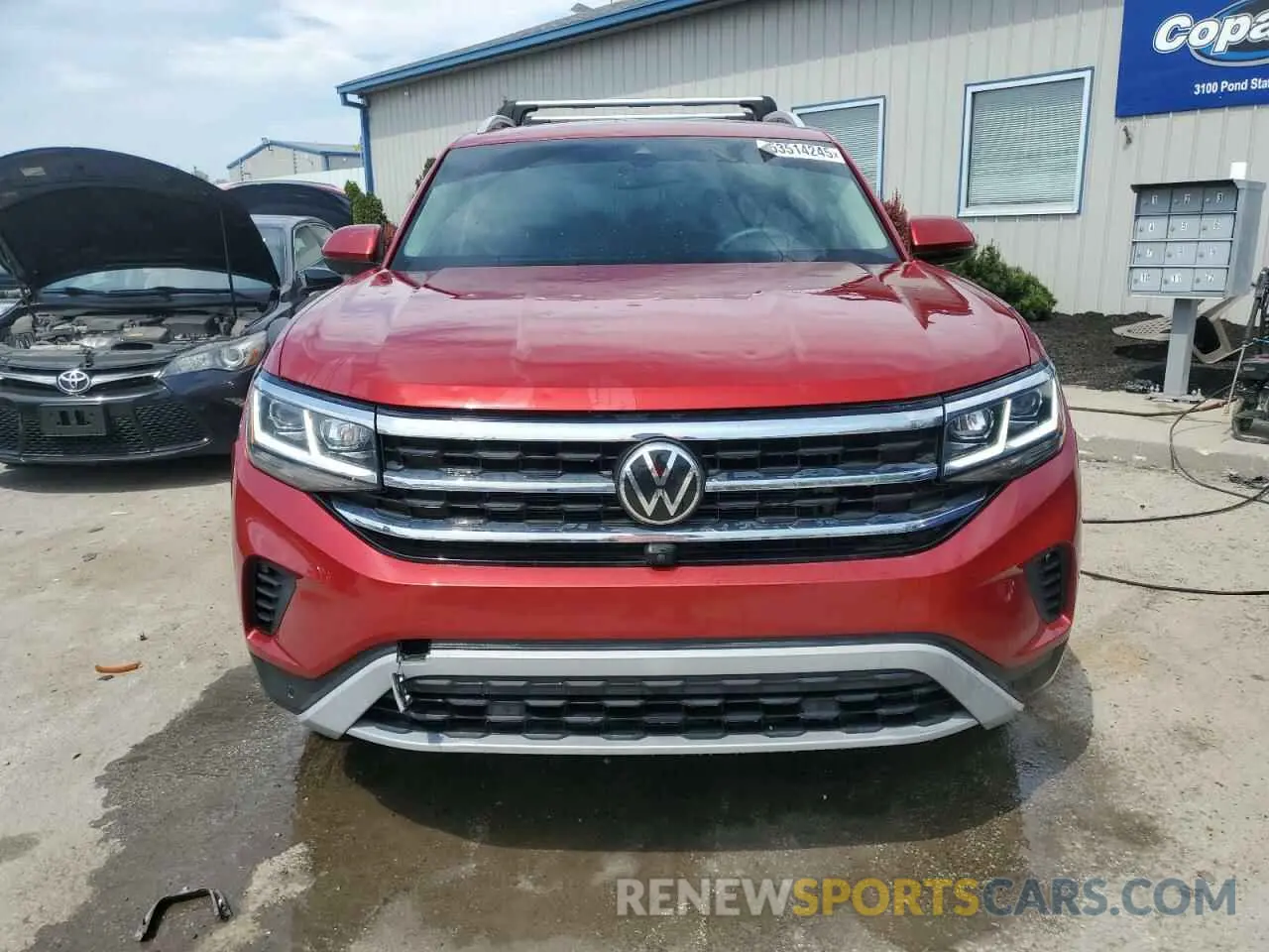 5 Photograph of a damaged car 1V2TP2CA2MC562543 VOLKSWAGEN ATLAS 2021