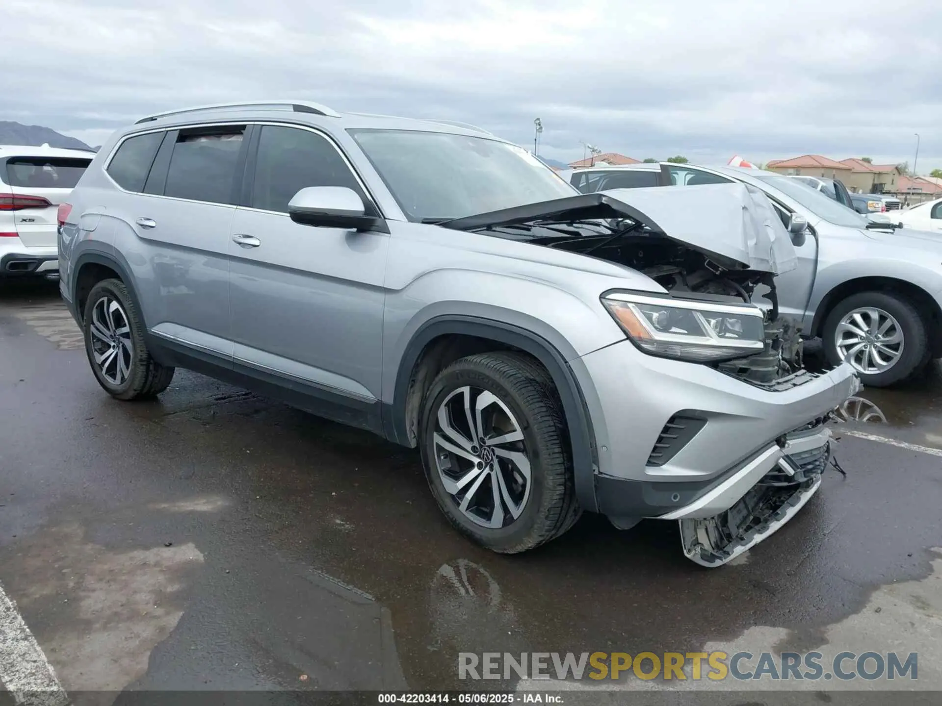 1 Photograph of a damaged car 1V2TR2CA1MC538745 VOLKSWAGEN ATLAS 2021