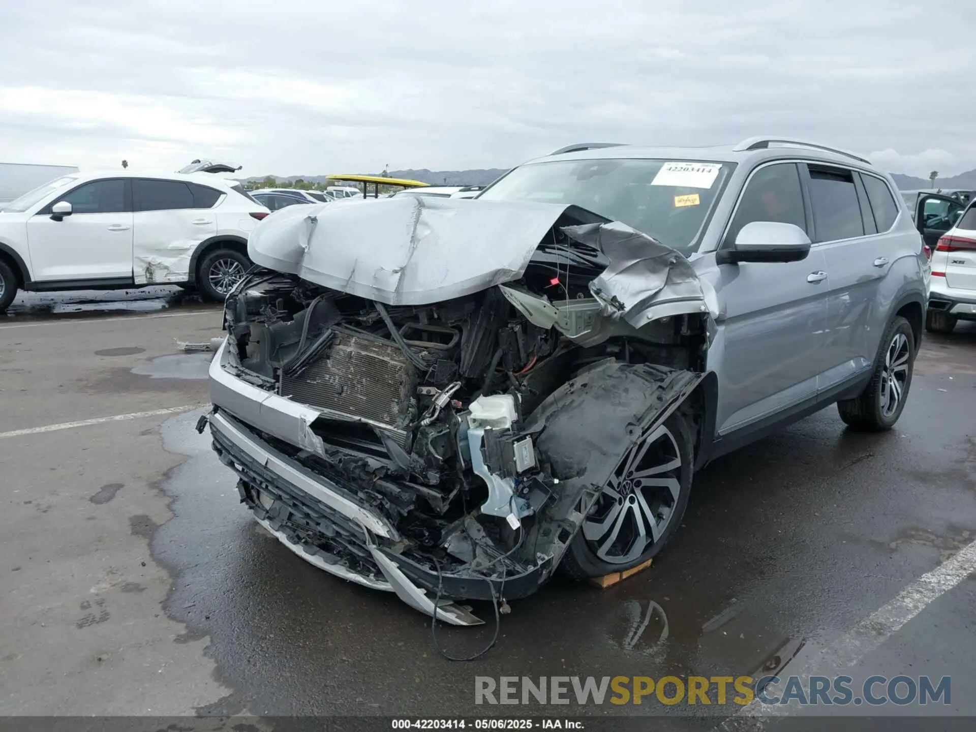 2 Photograph of a damaged car 1V2TR2CA1MC538745 VOLKSWAGEN ATLAS 2021