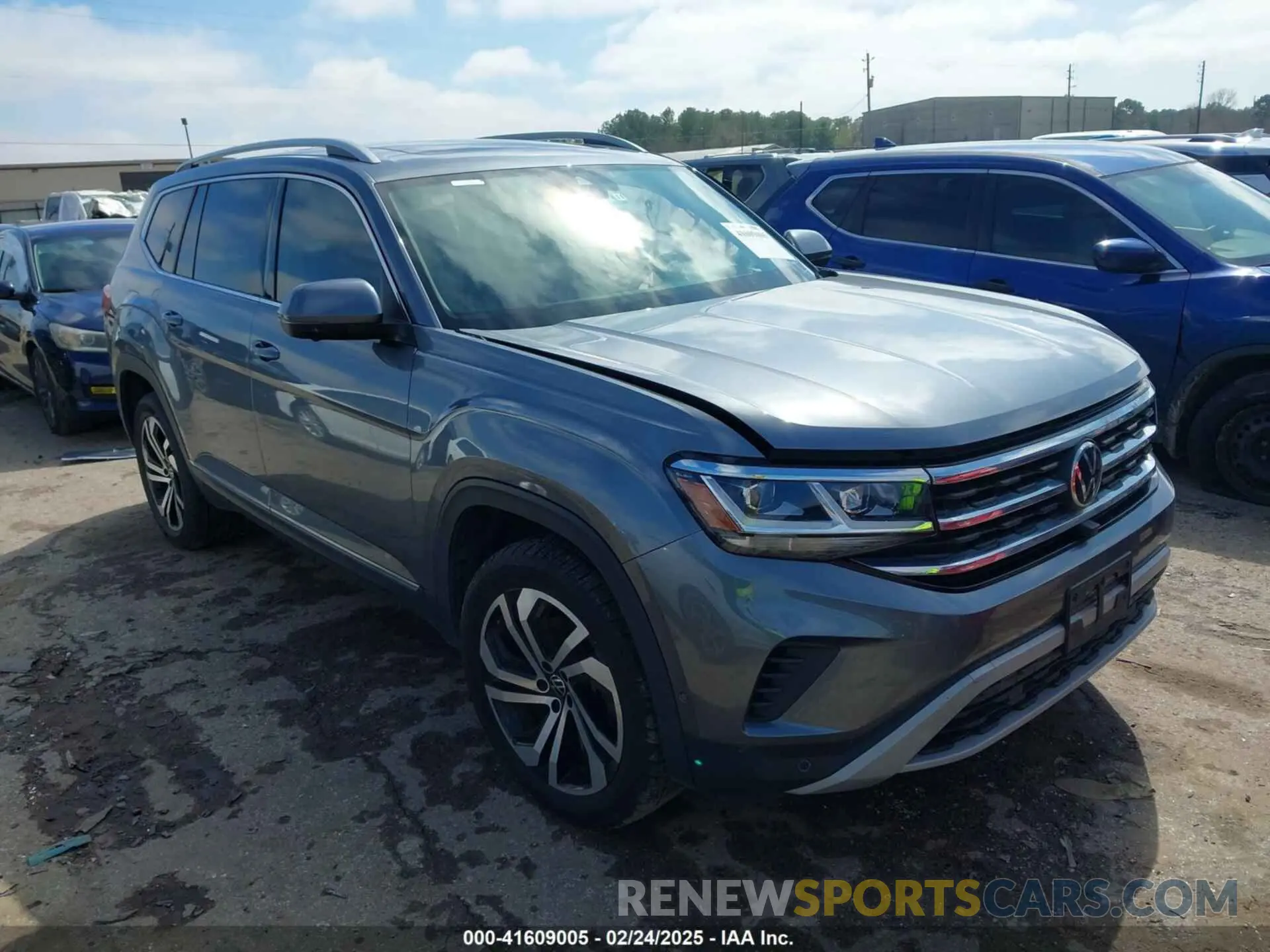1 Photograph of a damaged car 1V2TR2CA6MC523805 VOLKSWAGEN ATLAS 2021