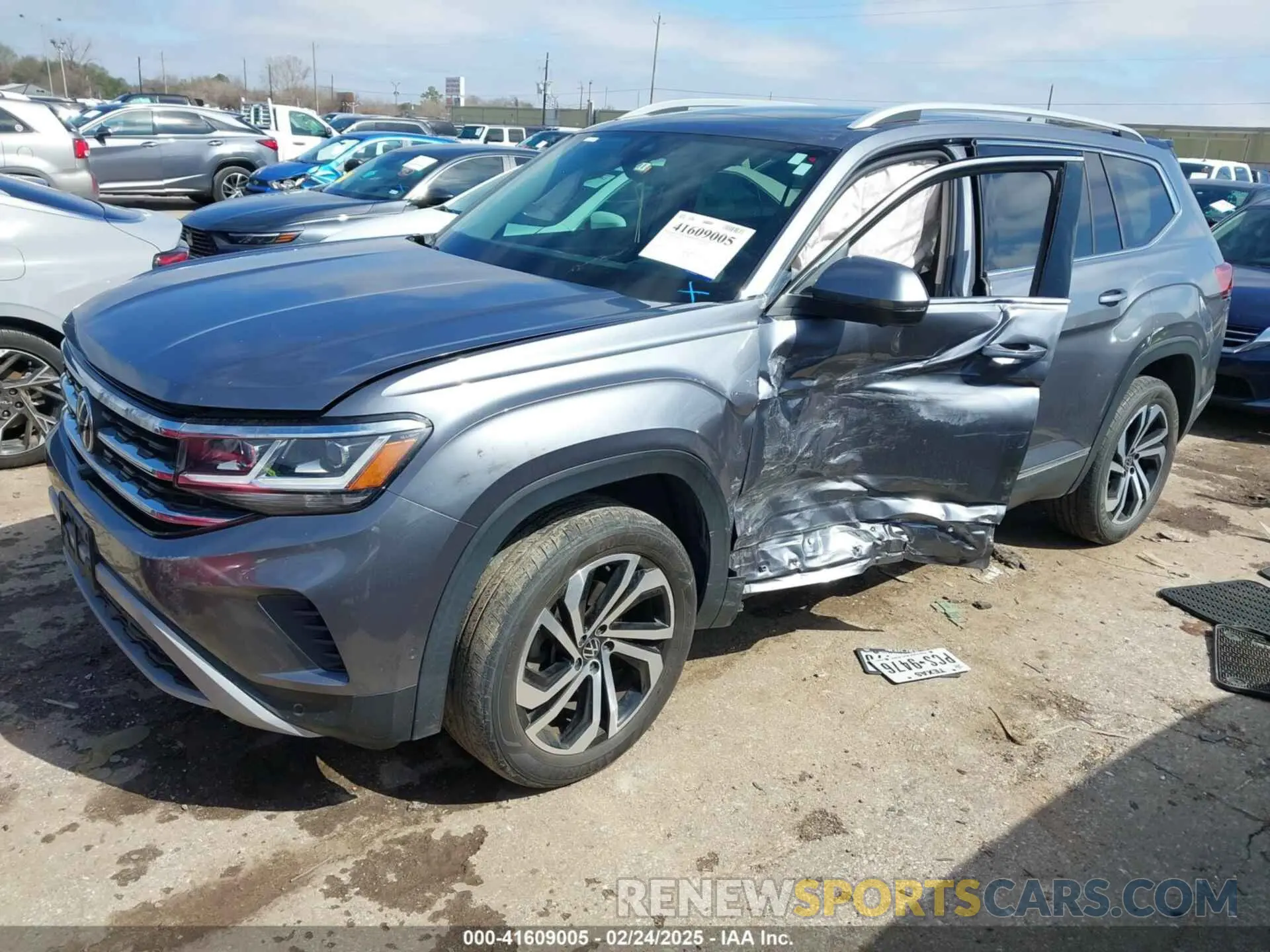 2 Photograph of a damaged car 1V2TR2CA6MC523805 VOLKSWAGEN ATLAS 2021