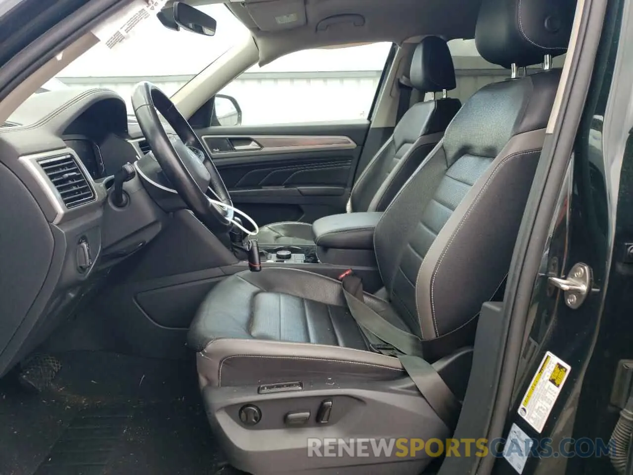 7 Photograph of a damaged car 1V2TR2CA8MC516807 VOLKSWAGEN ATLAS 2021
