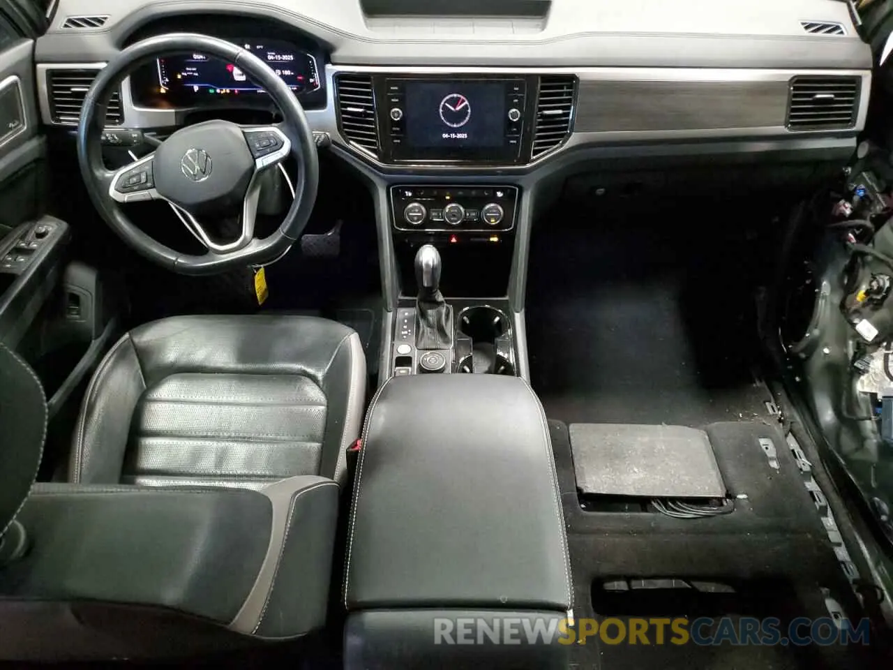 8 Photograph of a damaged car 1V2TR2CA8MC520890 VOLKSWAGEN ATLAS 2021