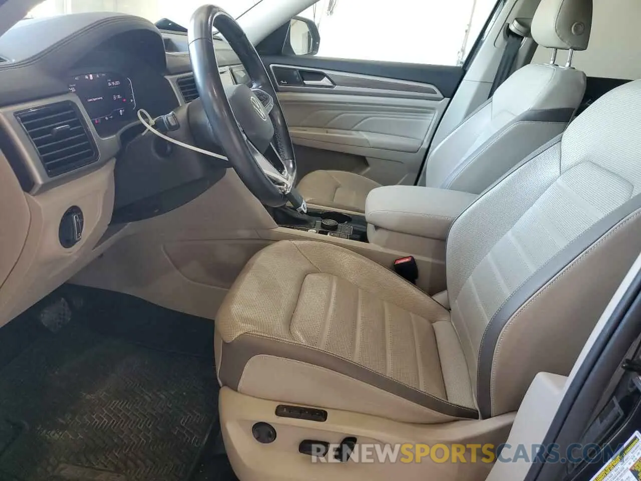 7 Photograph of a damaged car 1V2TR2CA8MC529511 VOLKSWAGEN ATLAS 2021