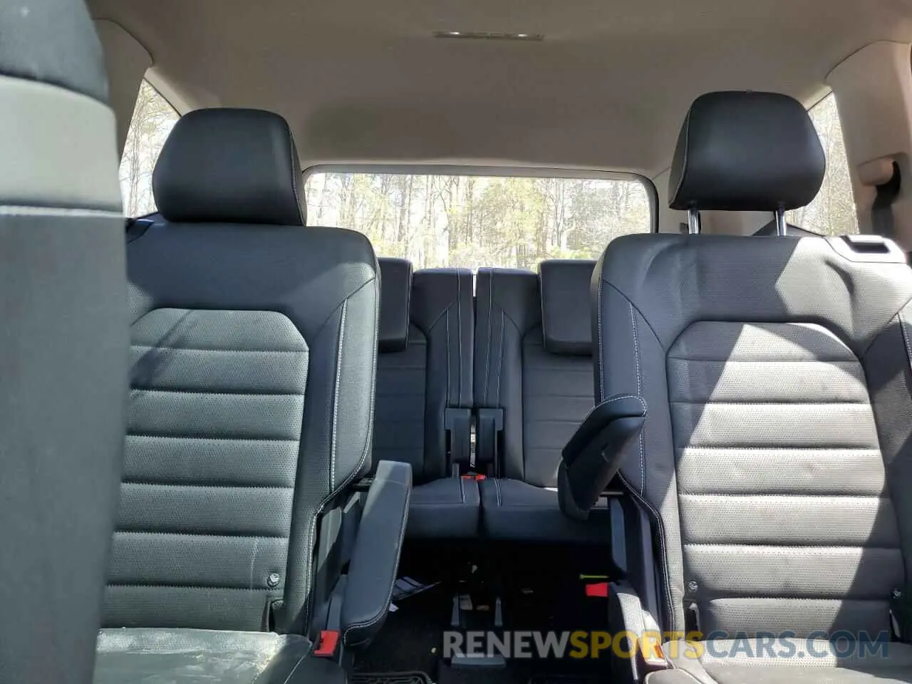 10 Photograph of a damaged car 1V2TR2CA9MC506898 VOLKSWAGEN ATLAS 2021