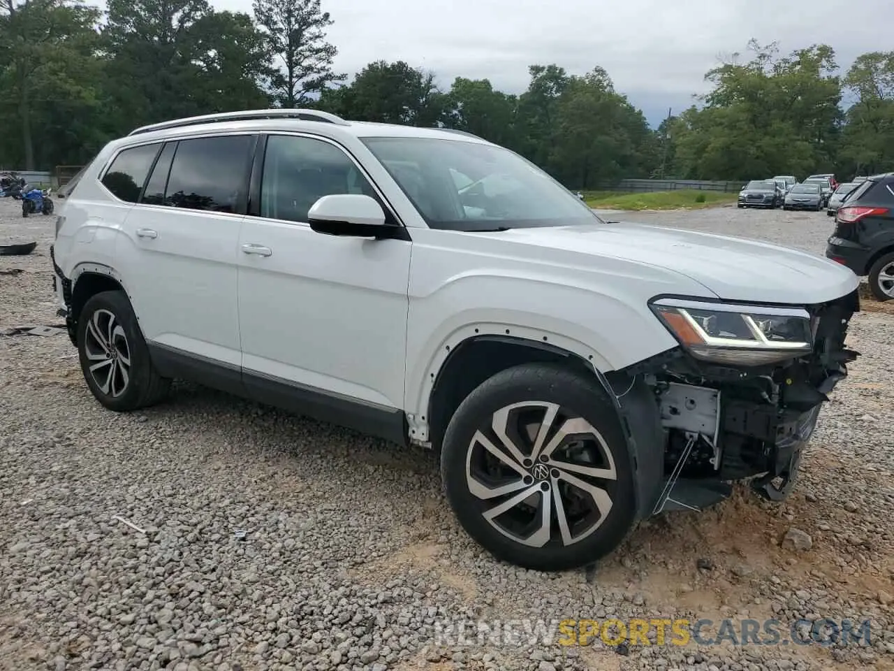 4 Photograph of a damaged car 1V2TR2CAXMC505873 VOLKSWAGEN ATLAS 2021