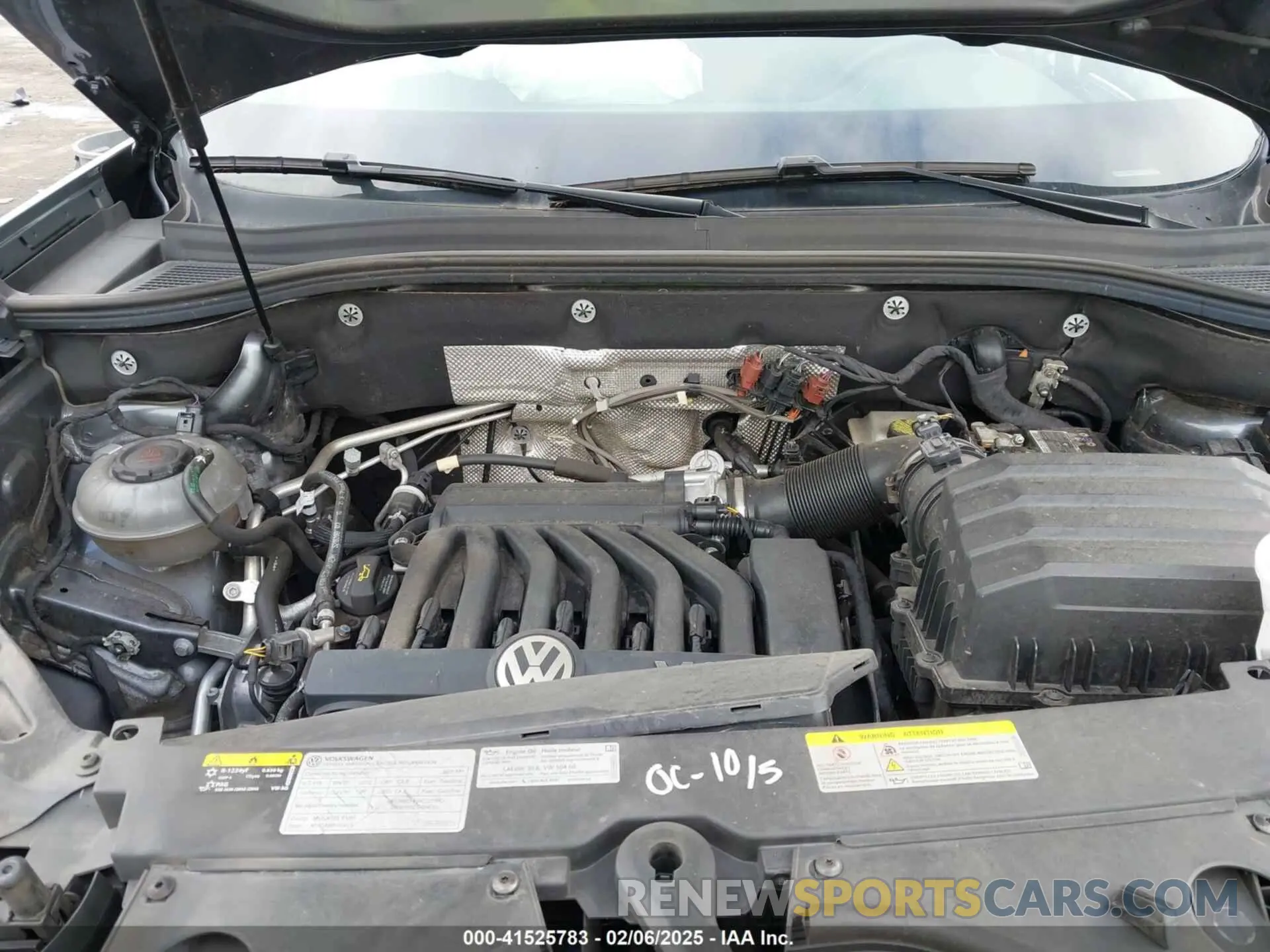 10 Photograph of a damaged car 1V2WR2CA0MC585259 VOLKSWAGEN ATLAS 2021