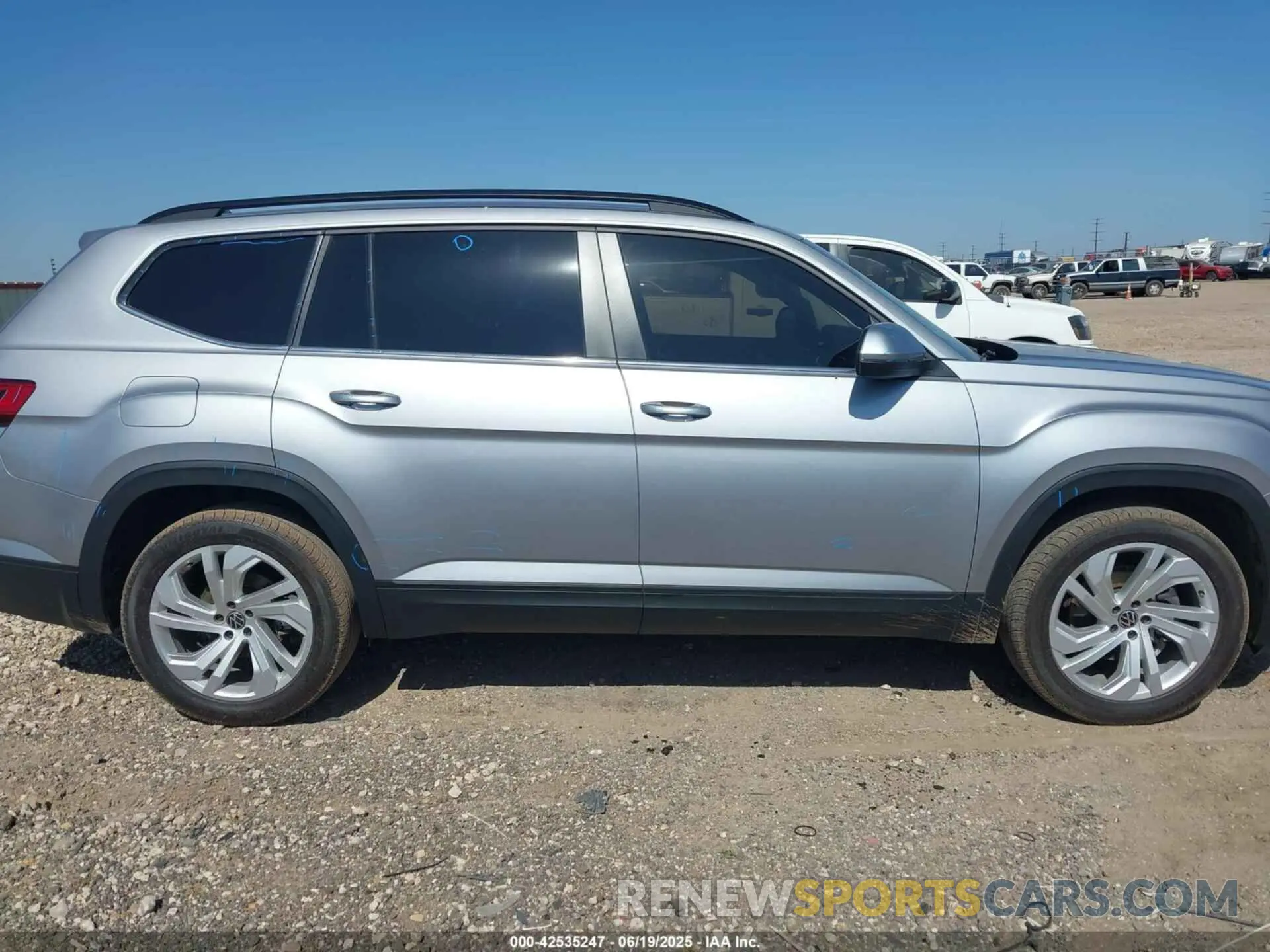 13 Photograph of a damaged car 1V2WR2CA0MC587903 VOLKSWAGEN ATLAS 2021