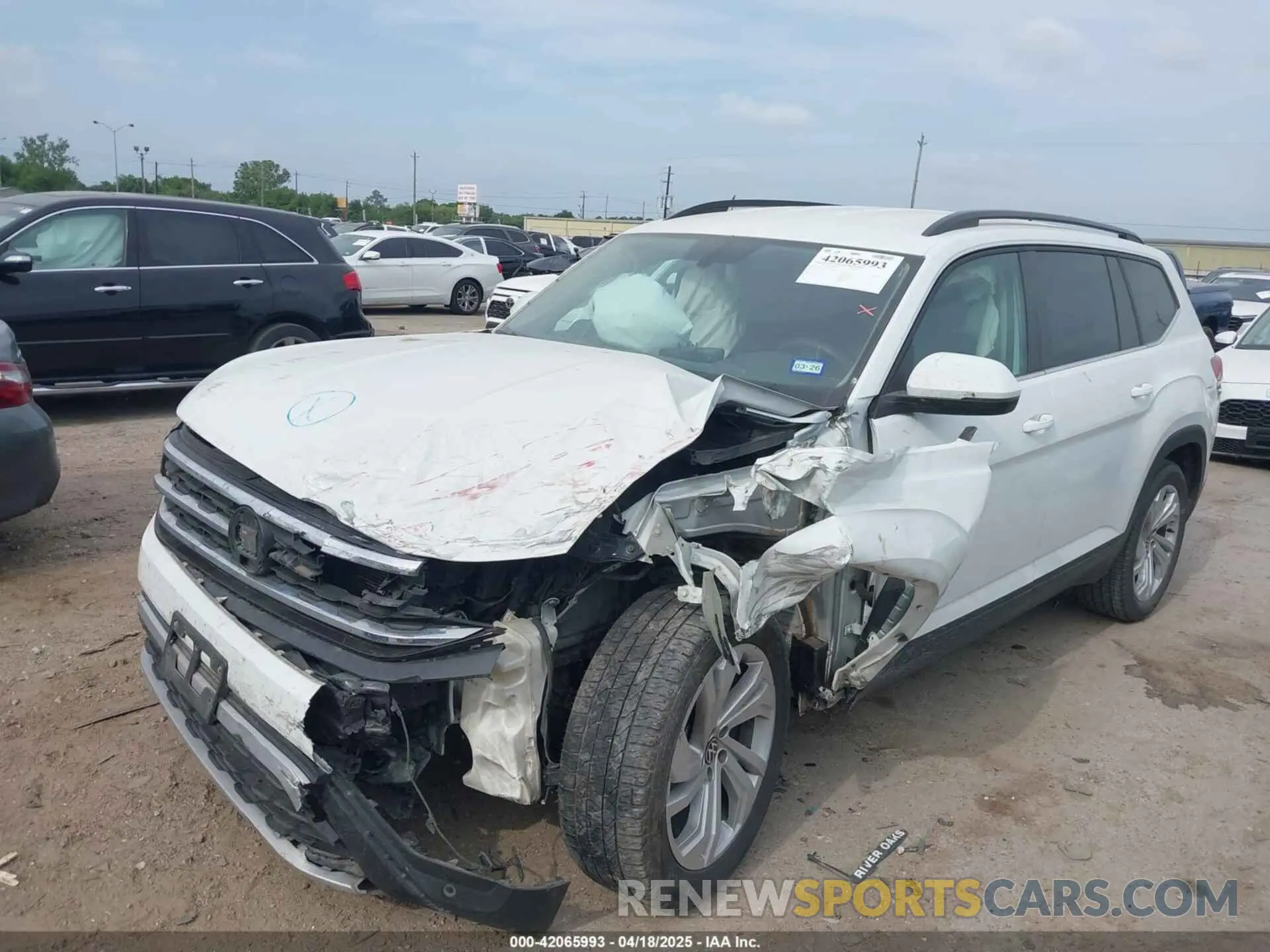 2 Photograph of a damaged car 1V2WR2CA3MC570349 VOLKSWAGEN ATLAS 2021