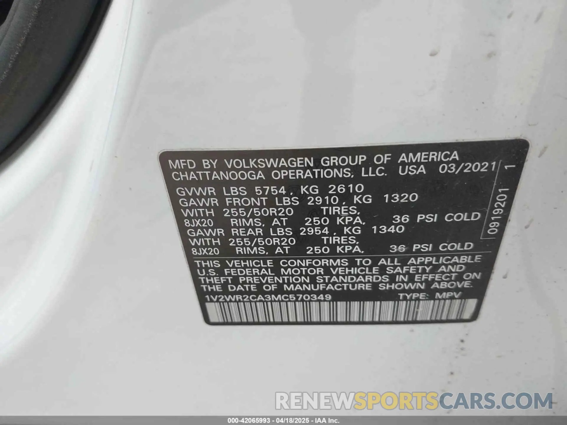 9 Photograph of a damaged car 1V2WR2CA3MC570349 VOLKSWAGEN ATLAS 2021