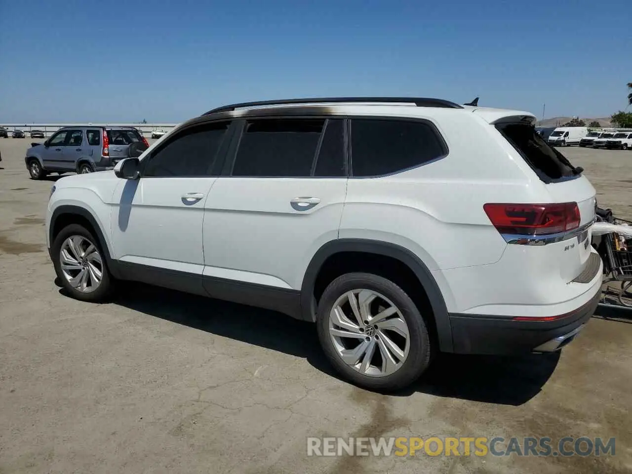 2 Photograph of a damaged car 1V2WR2CA3MC581108 VOLKSWAGEN ATLAS 2021