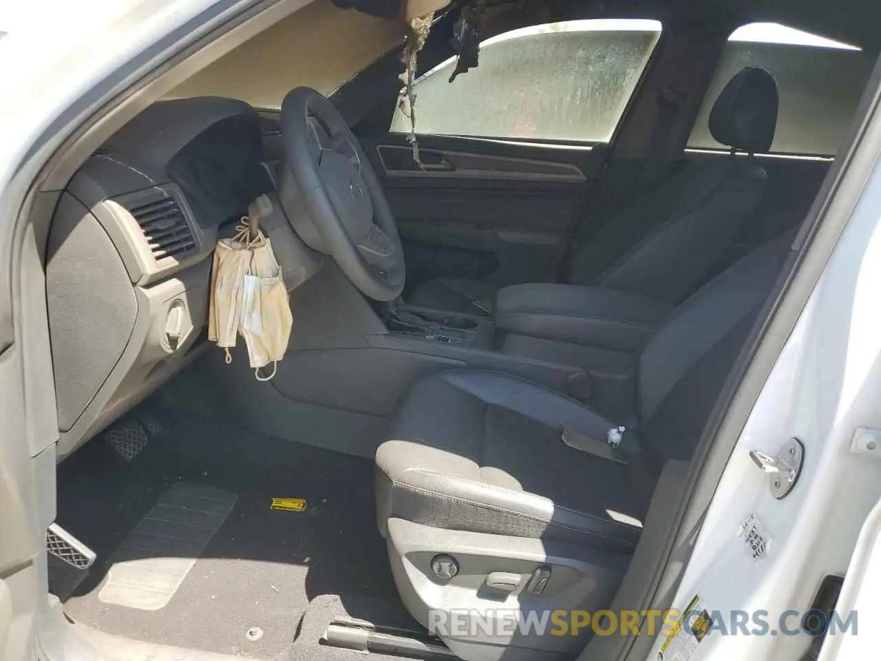 7 Photograph of a damaged car 1V2WR2CA3MC581108 VOLKSWAGEN ATLAS 2021