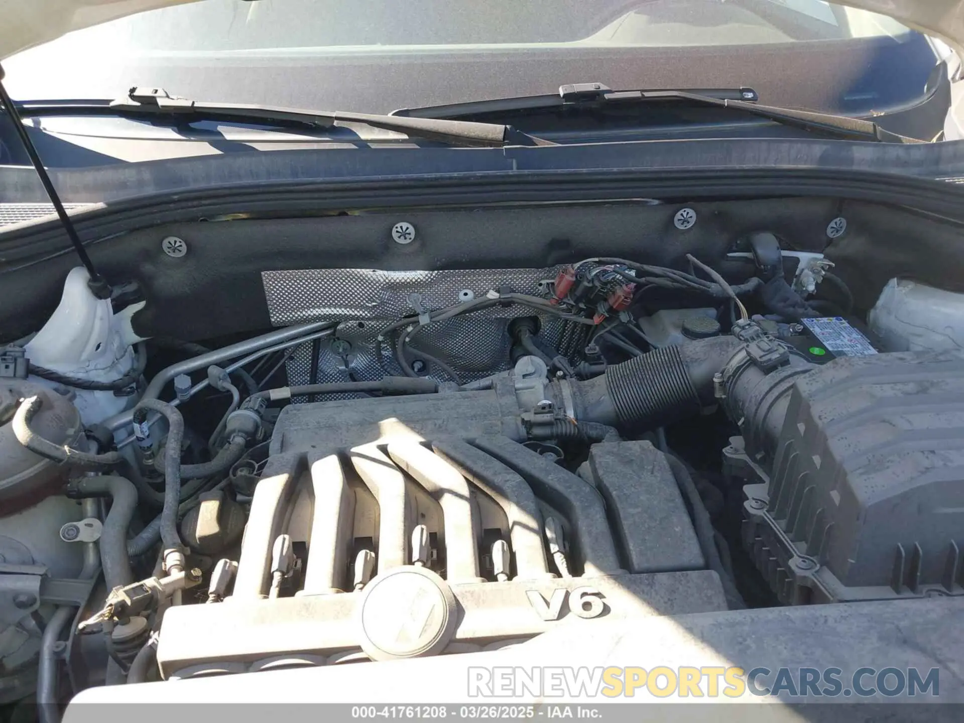 10 Photograph of a damaged car 1V2WR2CA3MC585840 VOLKSWAGEN ATLAS 2021