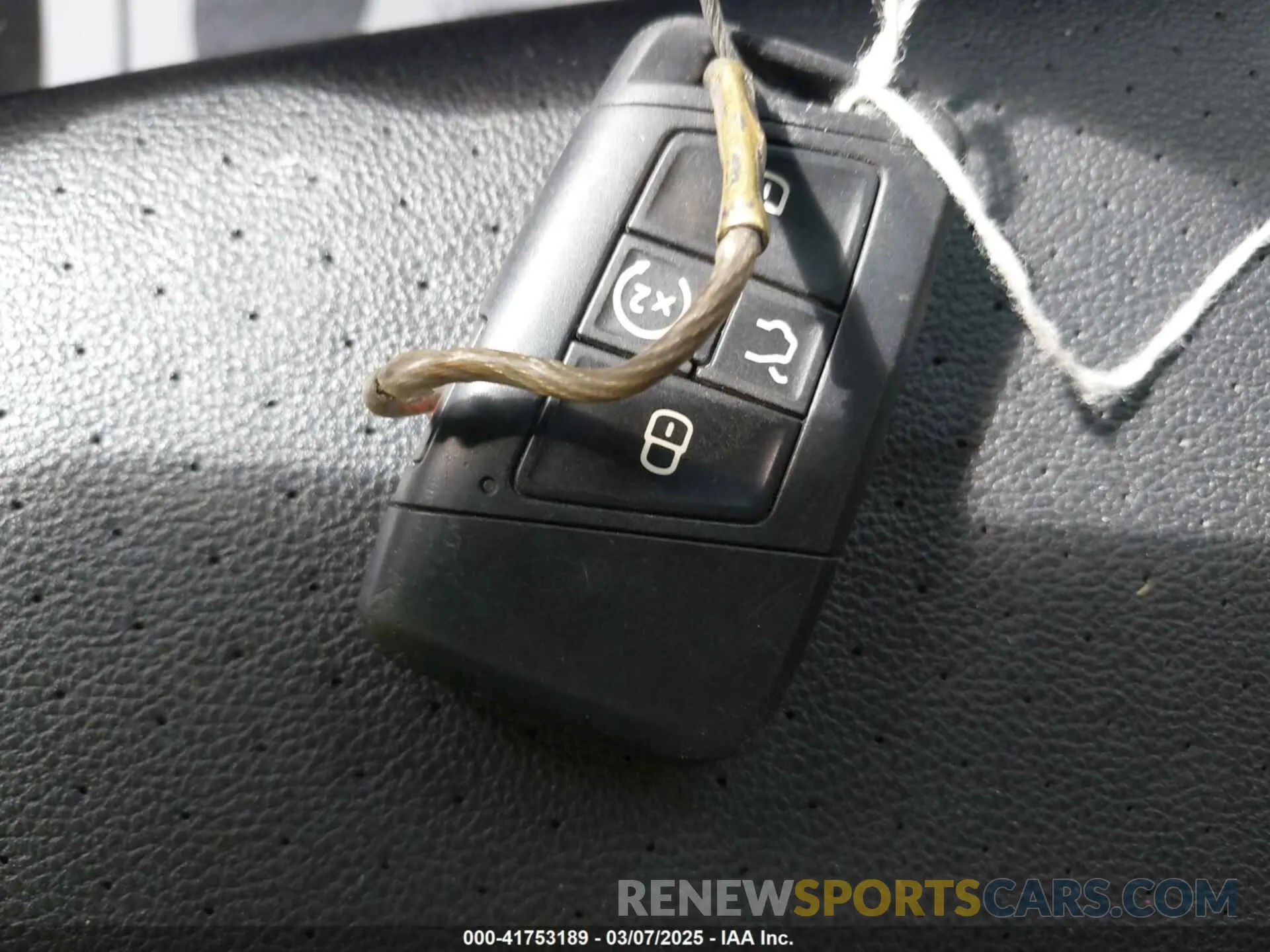 11 Photograph of a damaged car 1V2WR2CA4MC541958 VOLKSWAGEN ATLAS 2021