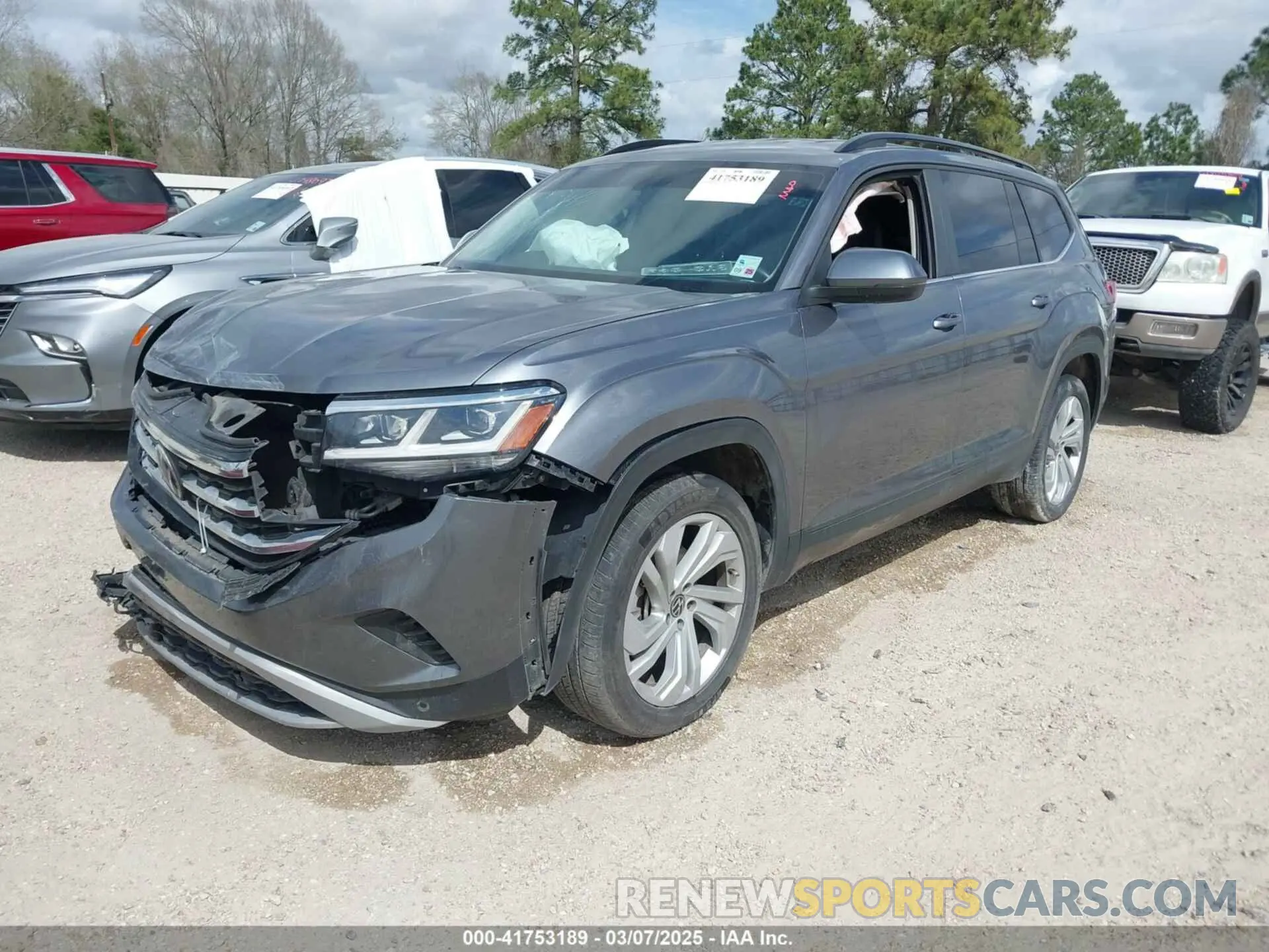 2 Photograph of a damaged car 1V2WR2CA4MC541958 VOLKSWAGEN ATLAS 2021