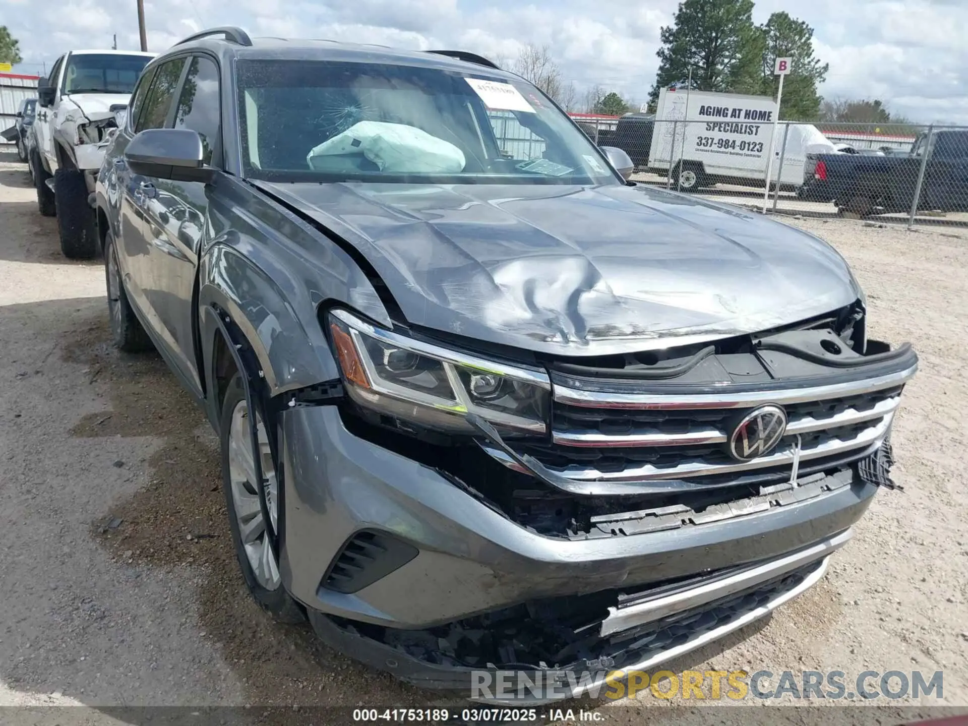 6 Photograph of a damaged car 1V2WR2CA4MC541958 VOLKSWAGEN ATLAS 2021