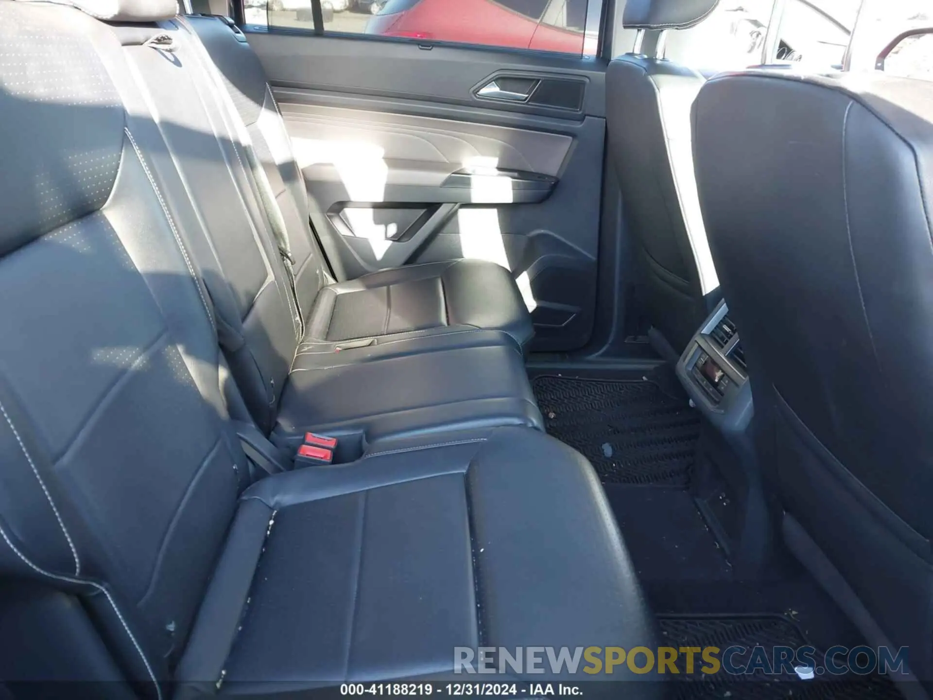 8 Photograph of a damaged car 1V2WR2CA6MC553626 VOLKSWAGEN ATLAS 2021