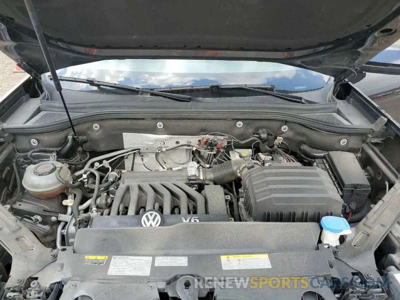 12 Photograph of a damaged car 1V2WR2CA8MC537427 VOLKSWAGEN ATLAS 2021